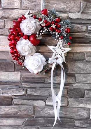 Krásny vianočný veniec - priemer 30cm, nový,