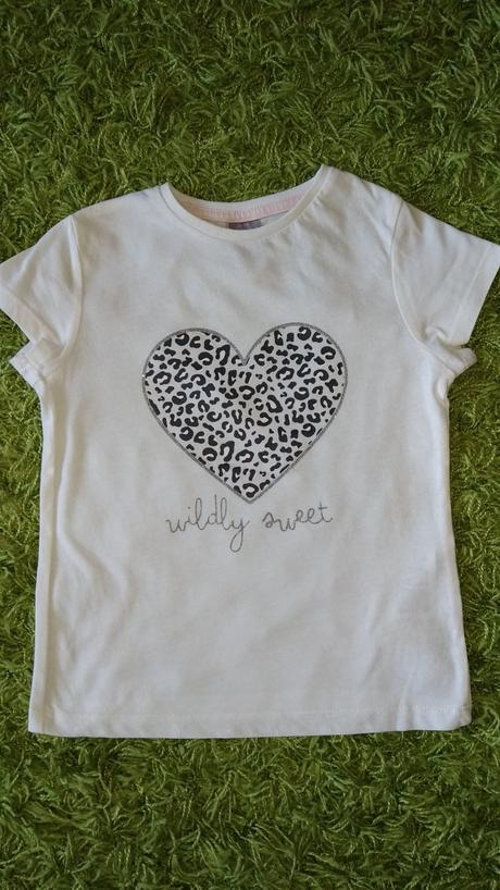 Tričko so srdiečkom s leopardím vzorom, 110