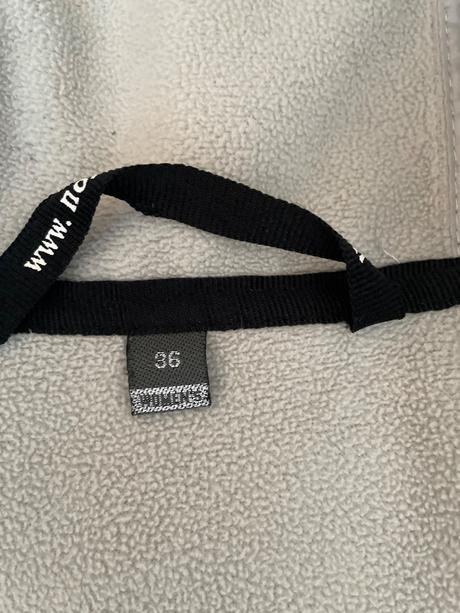 Softshelova bunda, 36