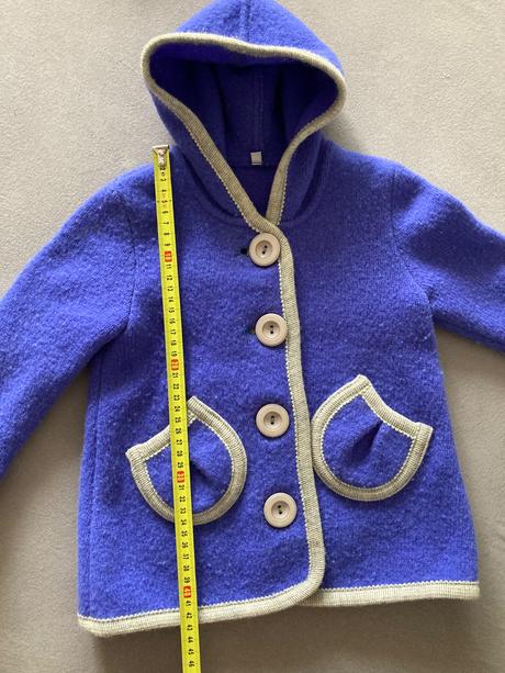 Vlnený kabátik, 86