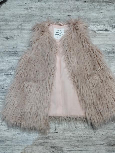 Vesta pre male paradnice, zara,122