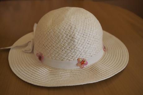 Dievčenský klobúk, 134