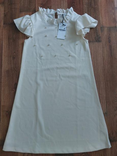 Šaty s perličkami, gate,158