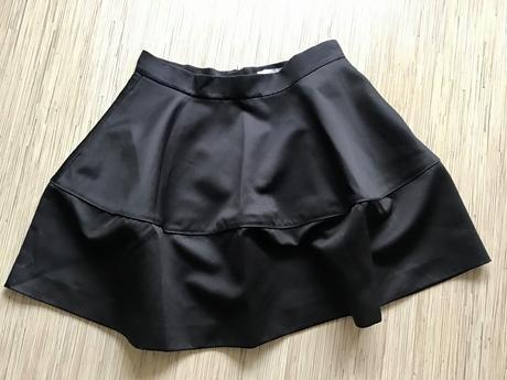 Krasna sukňa, h&m,40