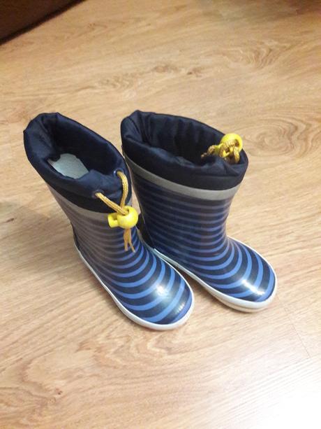 Chlapčenské cižmičky, 25