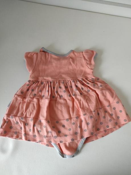 Body so sukničkou, 80