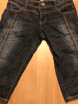 Dievcenske rifle 3/4, gate,158