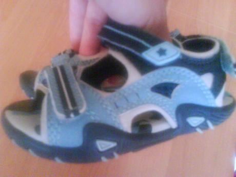 Pekne sandalky, george,23