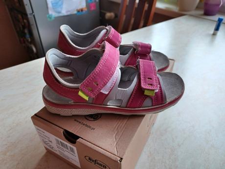 Sandalky befado, befado,34