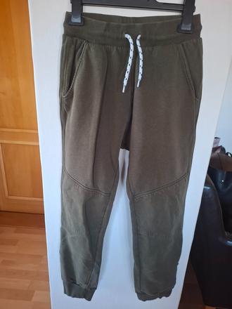 2 ks teplákov, lindex,152