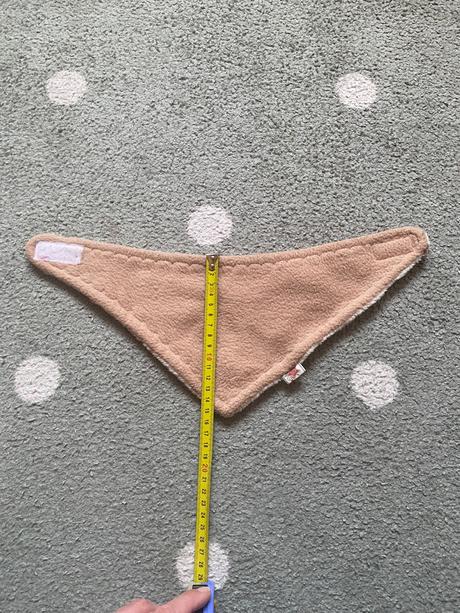 Hrubý nákrčník, 80