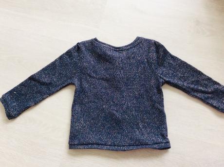 Tmavomodry svetrik, f&f,92