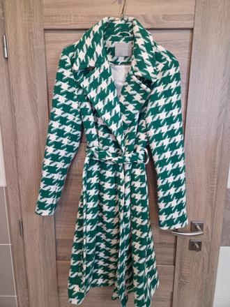 Teplý kabát, gate,l