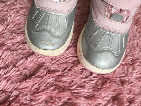 Čižmičky, lupilu,24