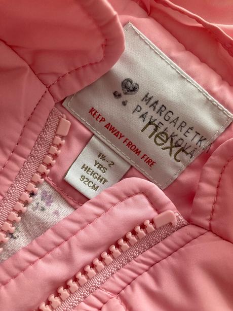 Vesta s motýľom, next,92