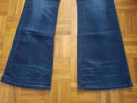 Dámske zvonové rifle, levis,40