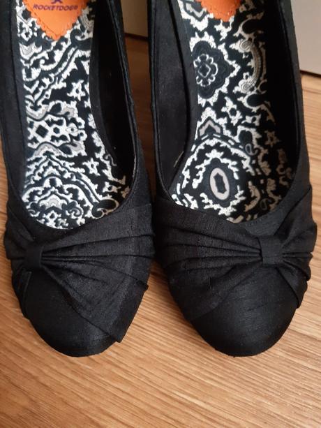 Lodičky, rocket dog,39