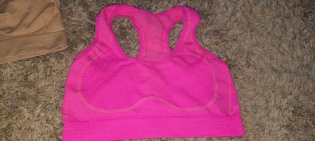 Sportova podprsenka, 170