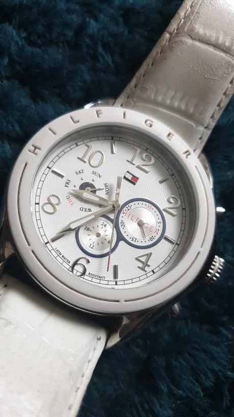 Dámské hodinky, zn. tommy hilfiger, tommy hilfiger