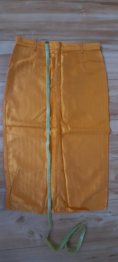 Oranzova leskla sukna s, s