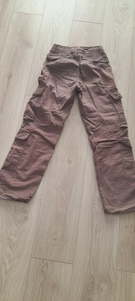 Nohavice, bershka,32