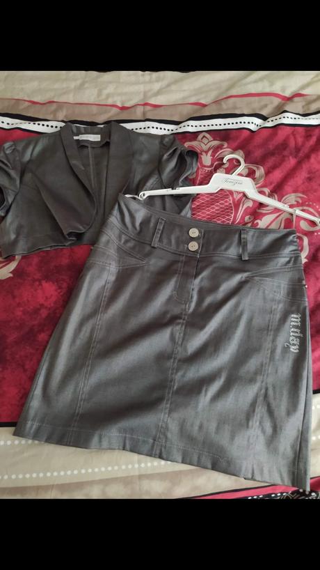 Sukňa a bolerko, 42