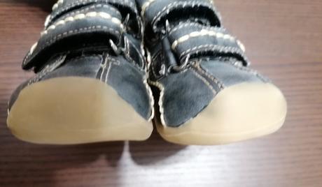 Modré topánočky, 18