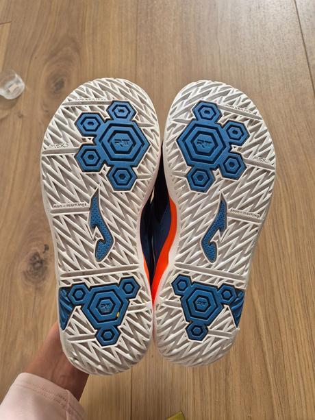 Joma halovky, joma,33