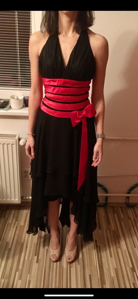 Čierne spoločenské šaty asymetrické 34, 34