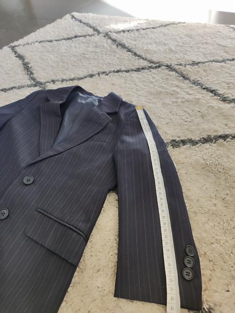 Chlapčenské sako, 110