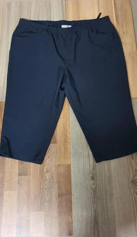 Trojstvrtove nohavice vel. 52, 52