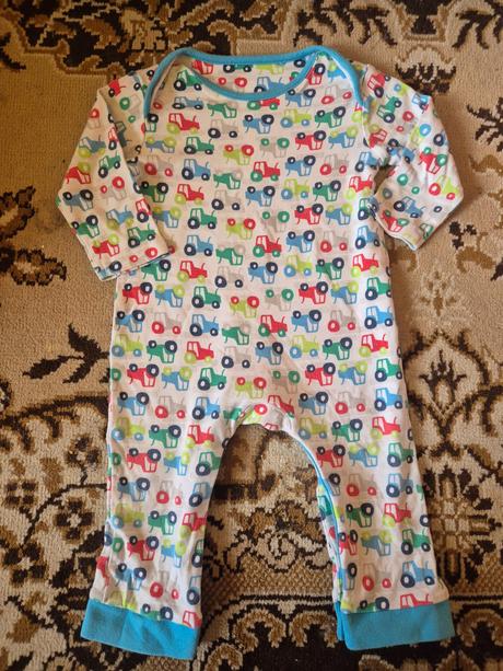 Overal na spanie s traktormi, 74