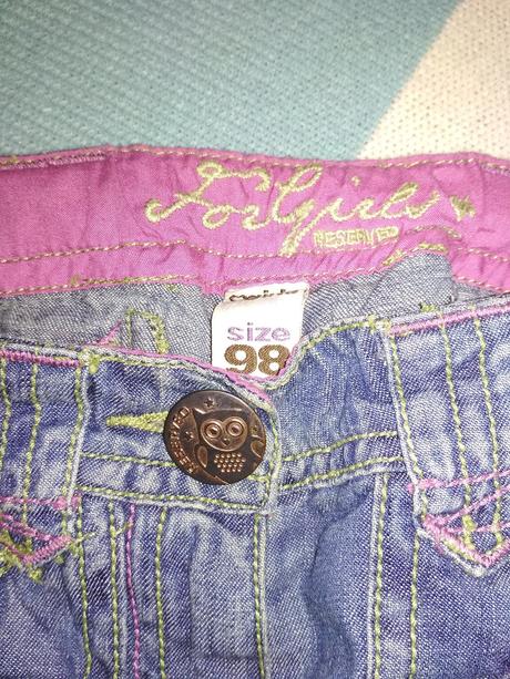 Trištvrťáky a svetrík, reserved,98