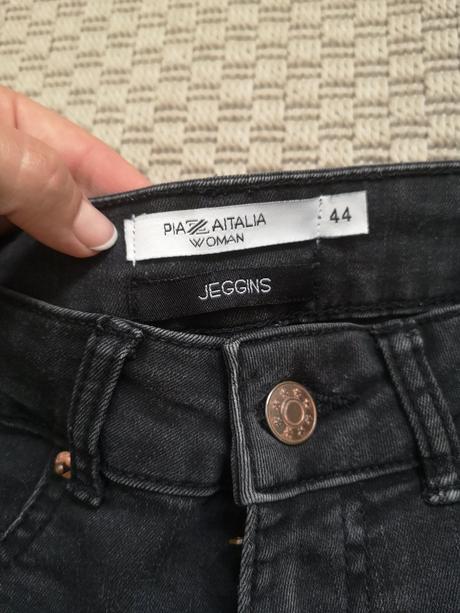 Kratase jeggins, s