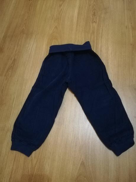 Tenké menžestrove nohavice, lupilu,92