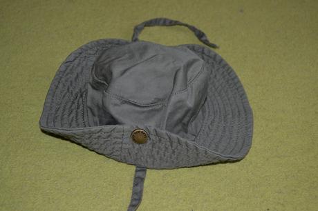 Klobúčik v.62 na 2-4 mesiace ale aj ako v.68, h&m,68