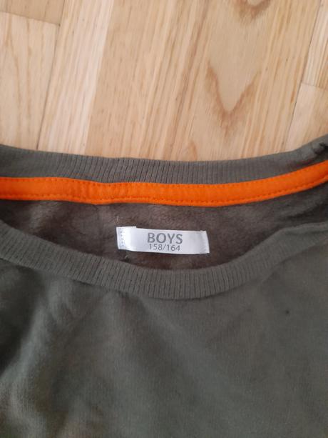 Mikiny a pulóvre z rakúska v.158/164 a 170/176 tak, 164