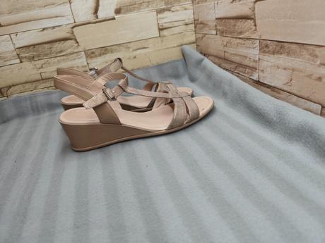 Ecco 37 - dámske kožené sandále, ecco,37