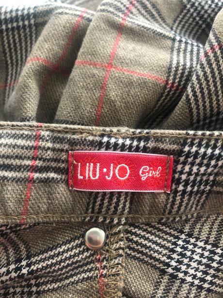 Kraťasky lui jo, liu jo,134