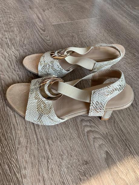 Dámske sandále, 37