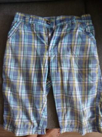 Krátke nohavice, c&a,140