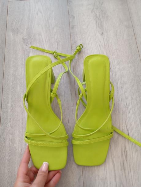 Sandále, bershka,39