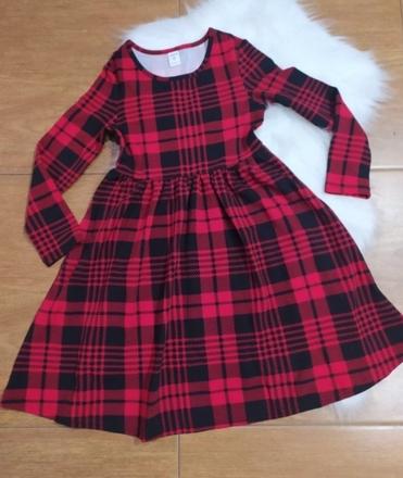 Karované šatky, 122