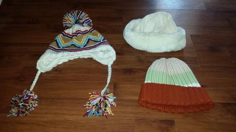 3 čiapky - teplé, 110