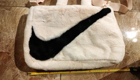 Nike kabelka, nike