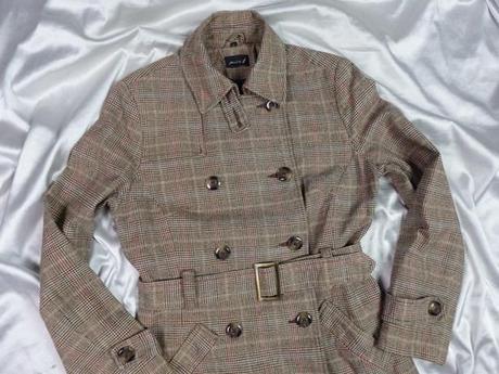 Kvalitný jesenný kabát, 38