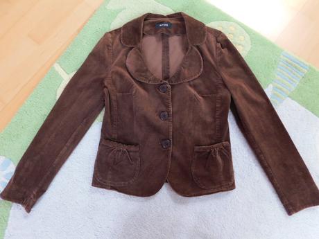 Kostým z elastického kordu errore, 38