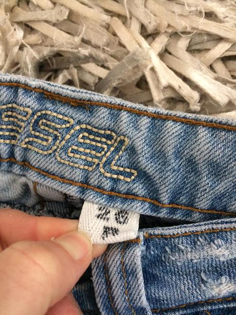 Diesel roztrhané rifle top stav, diesel,xs