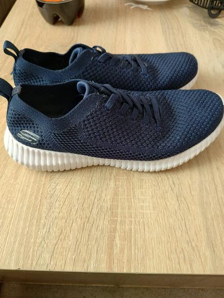 Botasky, skechers,38