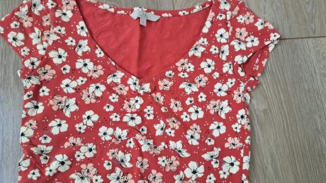 Červené kvietkované šaty, c&a,s